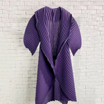 Load image into Gallery viewer, Accordion Pleated Long Coat